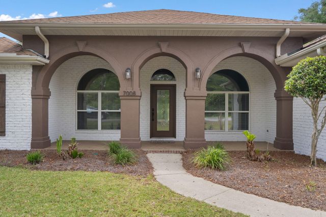 7008 Turnberry Circle, Navarre, FL 32566
