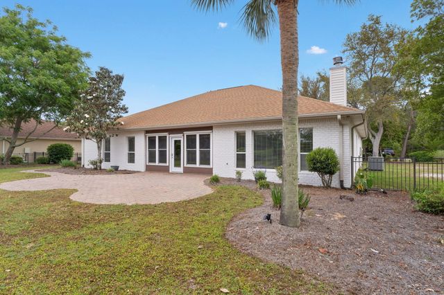 7008 Turnberry Circle, Navarre, FL 32566