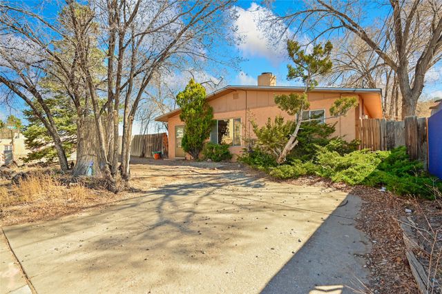1361 Pacheco Street, Santa Fe, NM 87505