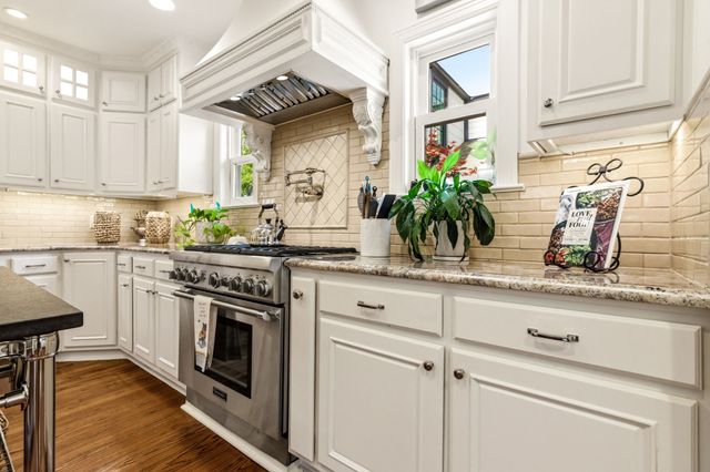 5406 Mercedes Avenue, Dallas, TX 75206