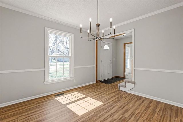 7714 W 114 Terrace, Overland Park, KS 66210