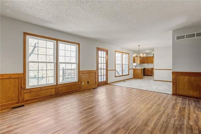 7714 W 114 Terrace, Overland Park, KS 66210