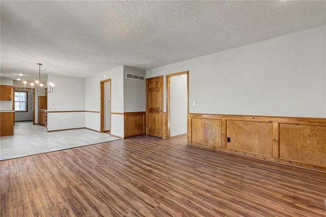 7714 W 114 Terrace, Overland Park, KS 66210