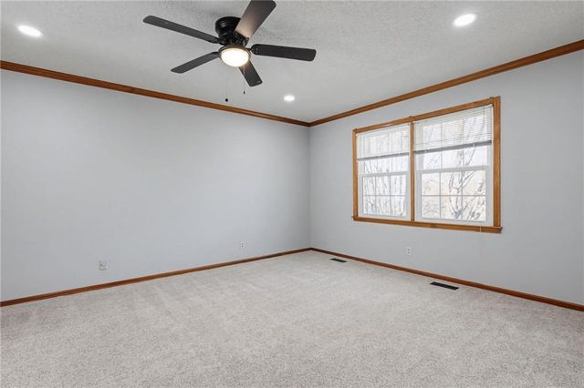 7714 W 114 Terrace, Overland Park, KS 66210