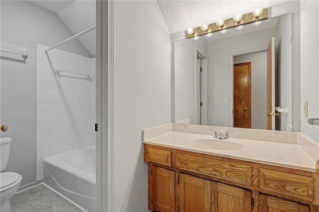 7714 W 114 Terrace, Overland Park, KS 66210