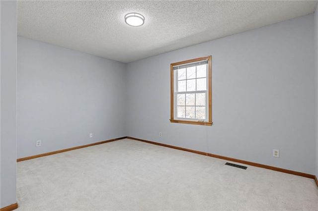 7714 W 114 Terrace, Overland Park, KS 66210