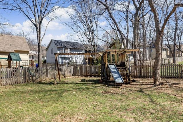 7714 W 114 Terrace, Overland Park, KS 66210