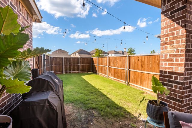 1225 Milfoil Drive, Justin, TX 76247