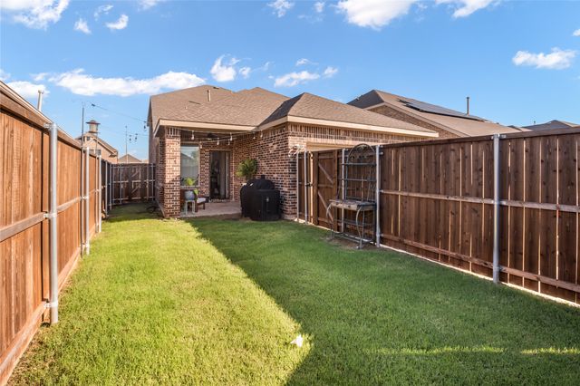 1225 Milfoil Drive, Justin, TX 76247