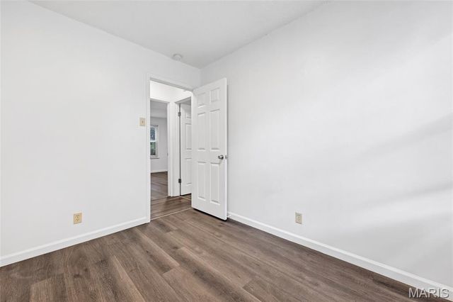 12157 Parkwood Place, Maryland Heights, MO 63043