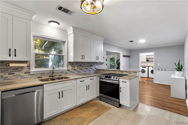 4341 Woodland Hills Dr, Tuscaloosa, AL 35405