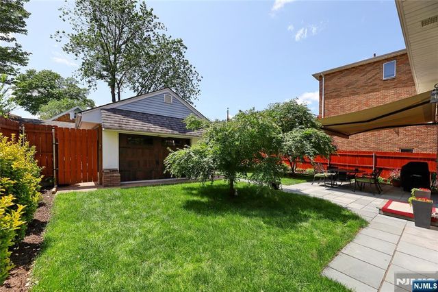 320 Hayward Place, Wallington, NJ 07057