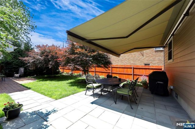 320 Hayward Place, Wallington, NJ 07057