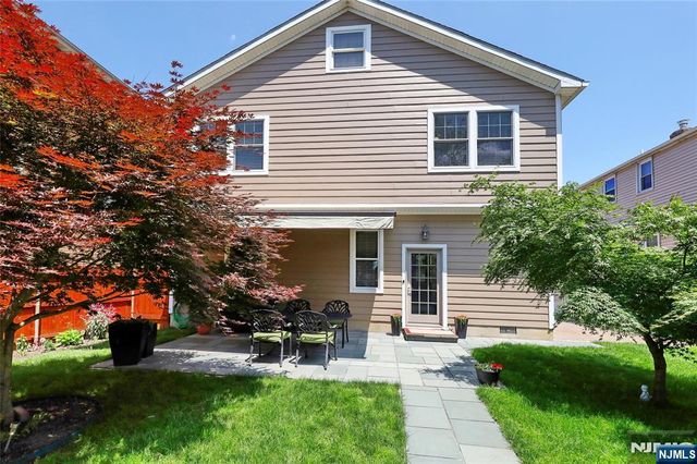 320 Hayward Place, Wallington, NJ 07057