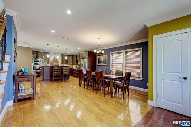 320 Hayward Place, Wallington, NJ 07057