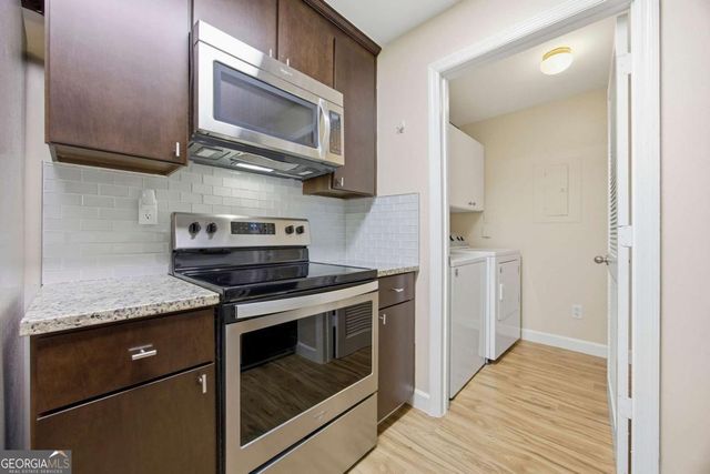 120 Granville Court, Atlanta, GA 30328