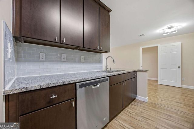 120 Granville Court, Atlanta, GA 30328