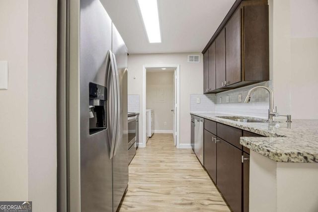 120 Granville Court, Atlanta, GA 30328