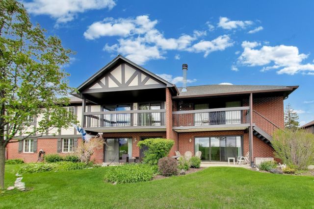 245 Windsor Lane C, Willowbrook, IL 60527