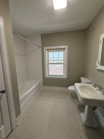 6624 Pershing Avenue, St Louis, MO 63130