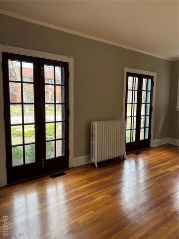 6624 Pershing Avenue, St Louis, MO 63130