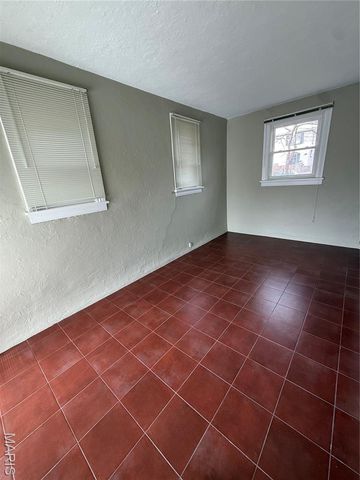 6624 Pershing Avenue, St Louis, MO 63130