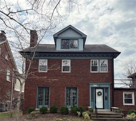 6624 Pershing Avenue, St Louis, MO 63130