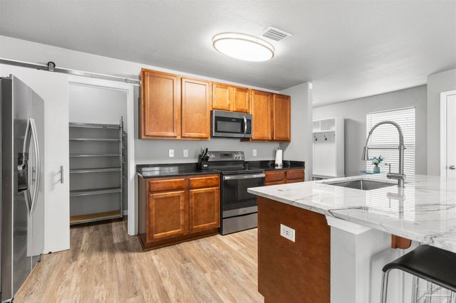 126 Cottage View Dr, Pensacola, FL 32507