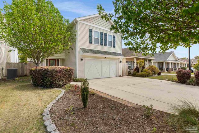126 Cottage View Dr, Pensacola, FL 32507