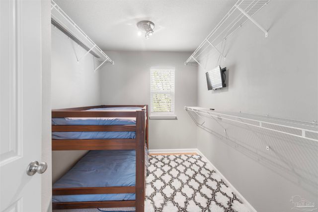 126 Cottage View Dr, Pensacola, FL 32507