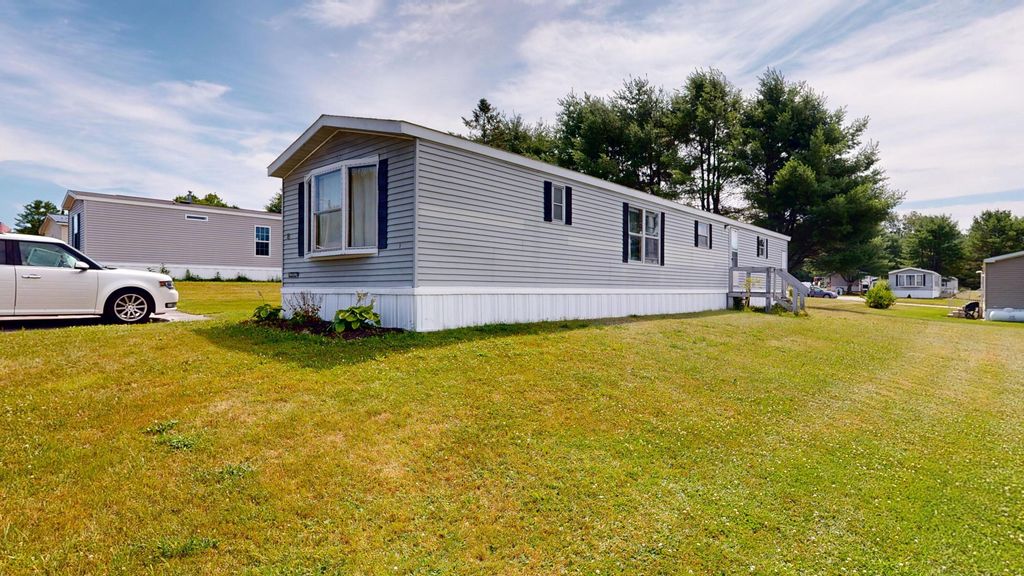 8 Dunlop Avenue, Mechanic Falls, ME 04256 — photo 2