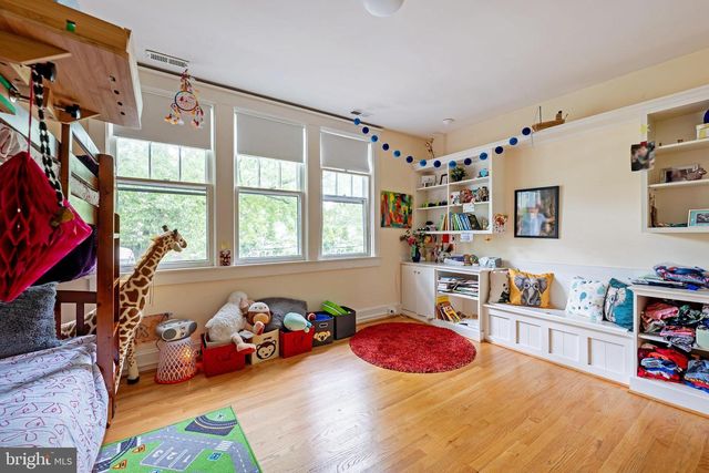 3512 35TH ST NW, Washington, DC 20016