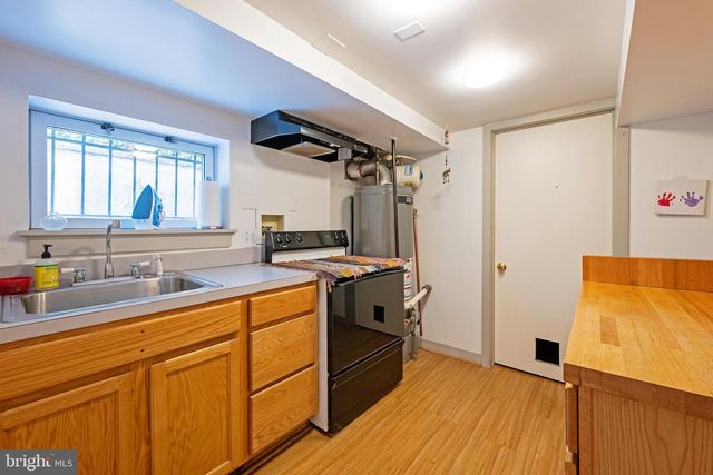 3512 35TH ST NW, Washington, DC 20016