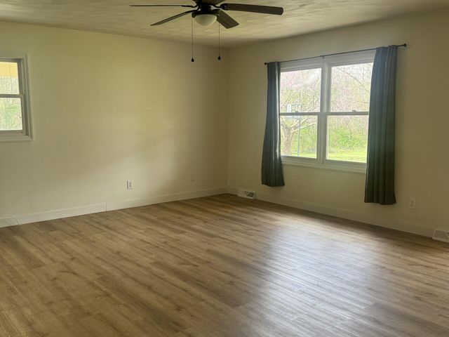 140 Rudder Road, London, KY 40744