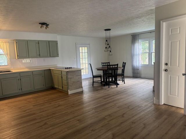 140 Rudder Road, London, KY 40744