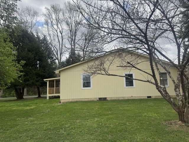 140 Rudder Road, London, KY 40744