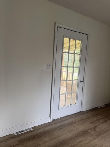 140 Rudder Road, London, KY 40744