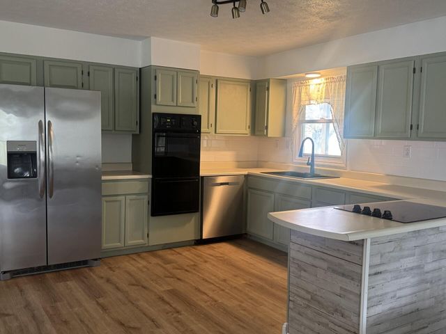 140 Rudder Road, London, KY 40744