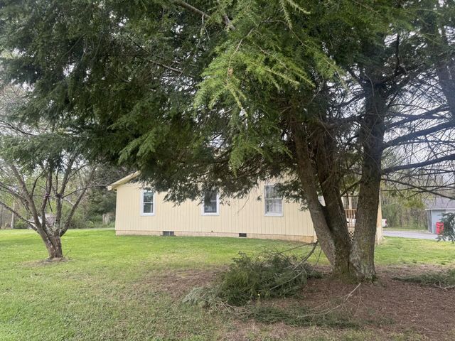 140 Rudder Road, London, KY 40744