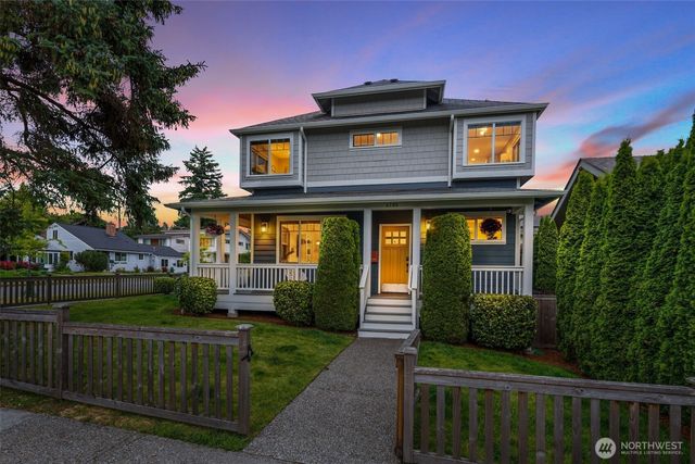 4700 49th Avenue SW, Seattle, WA 98116