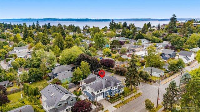 4700 49th Avenue SW, Seattle, WA 98116