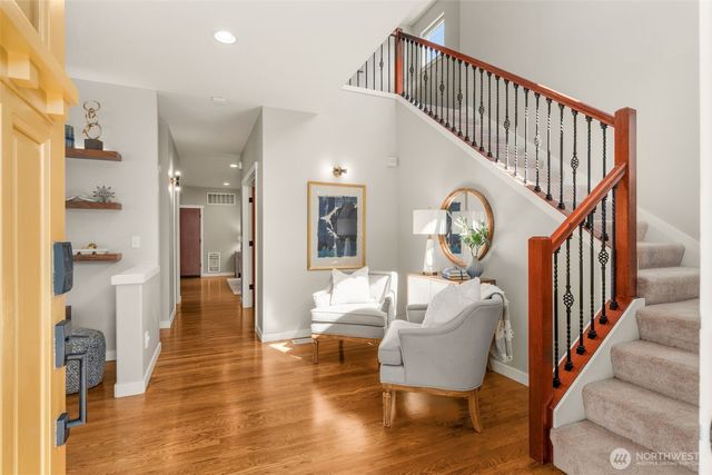 4700 49th Avenue SW, Seattle, WA 98116