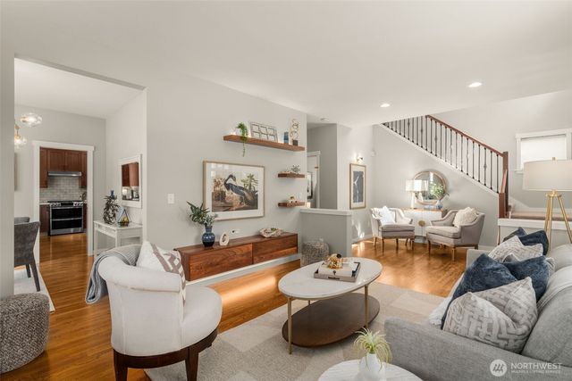 4700 49th Avenue SW, Seattle, WA 98116