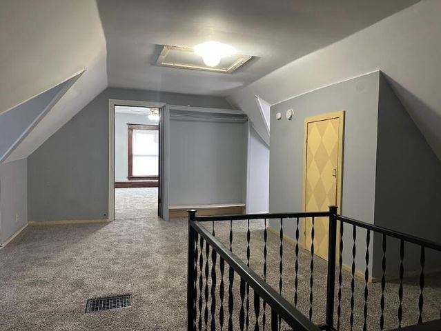 1209 Jefferson Avenue, Kalamazoo, MI 49006