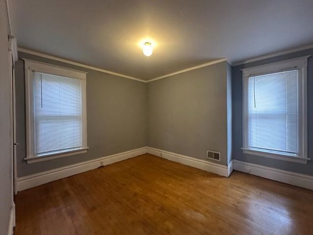 1209 Jefferson Avenue, Kalamazoo, MI 49006