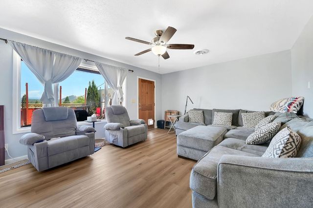 417 Mcgee Ave, Jackson, CA 95642