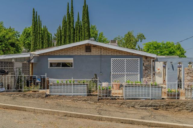417 Mcgee Ave, Jackson, CA 95642