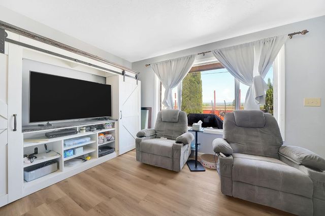 417 Mcgee Ave, Jackson, CA 95642