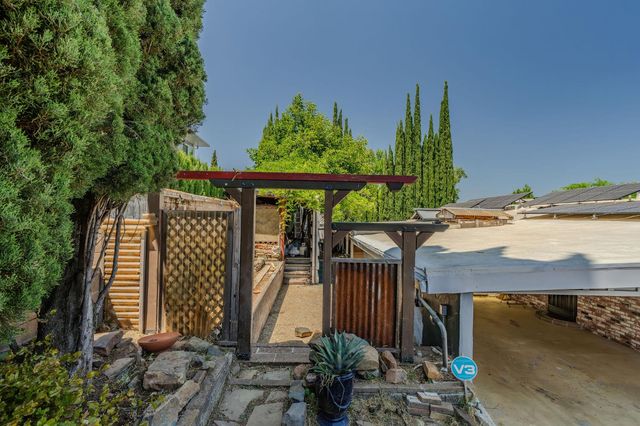 417 Mcgee Ave, Jackson, CA 95642