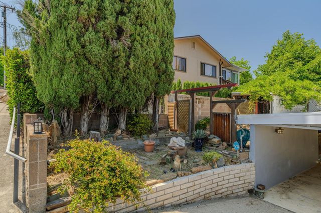417 Mcgee Ave, Jackson, CA 95642